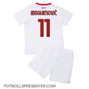 AC Milan Zlatan Ibrahimovic #11 Bortatröja Barn 2022-23 Kortärmad (+ korta byxor)